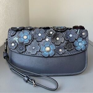 Coach Midnight Navy Clutch Small Tea Rose Appliqué and Gunmetal Chain Strap
